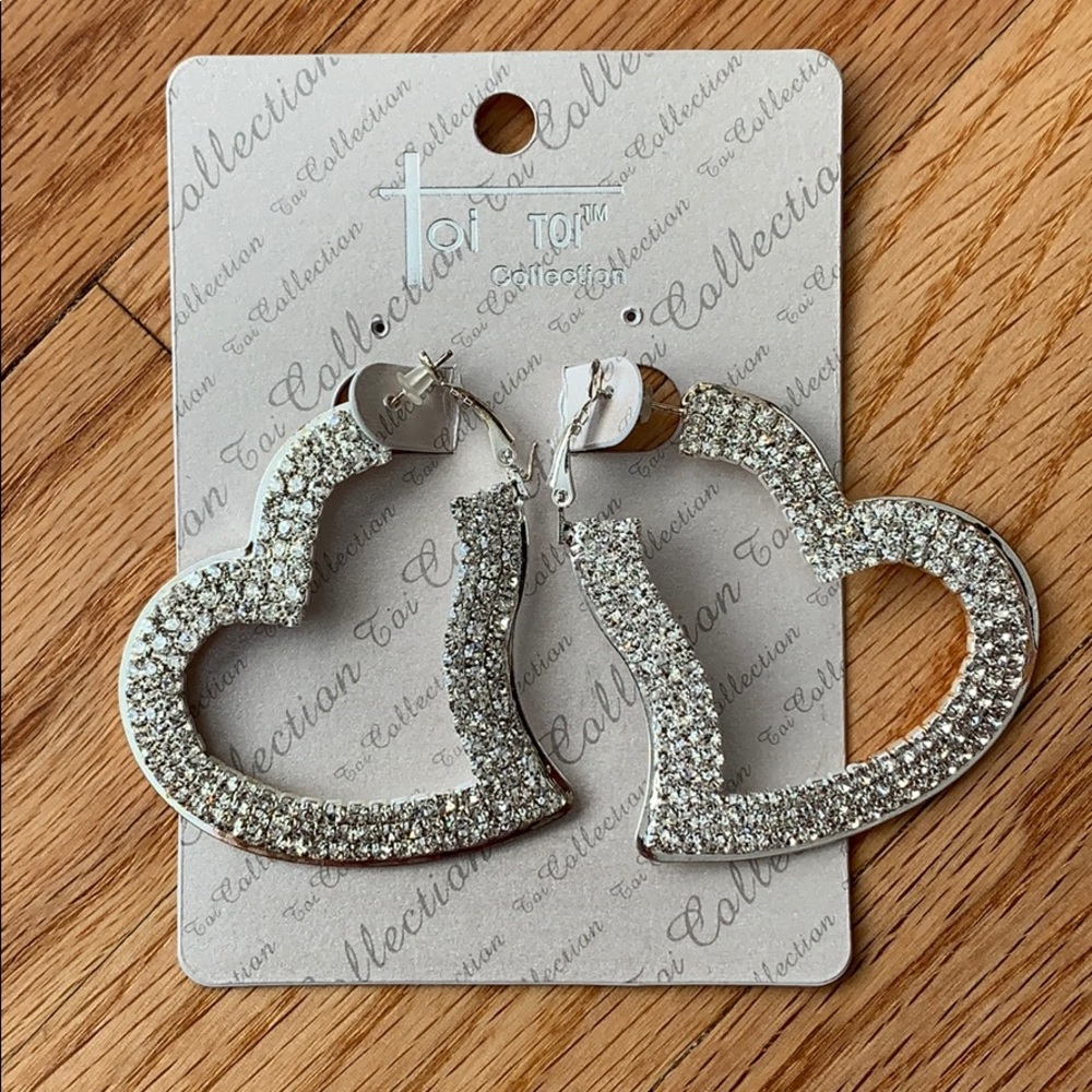 Last Markdown ‼️Heart shape earrings